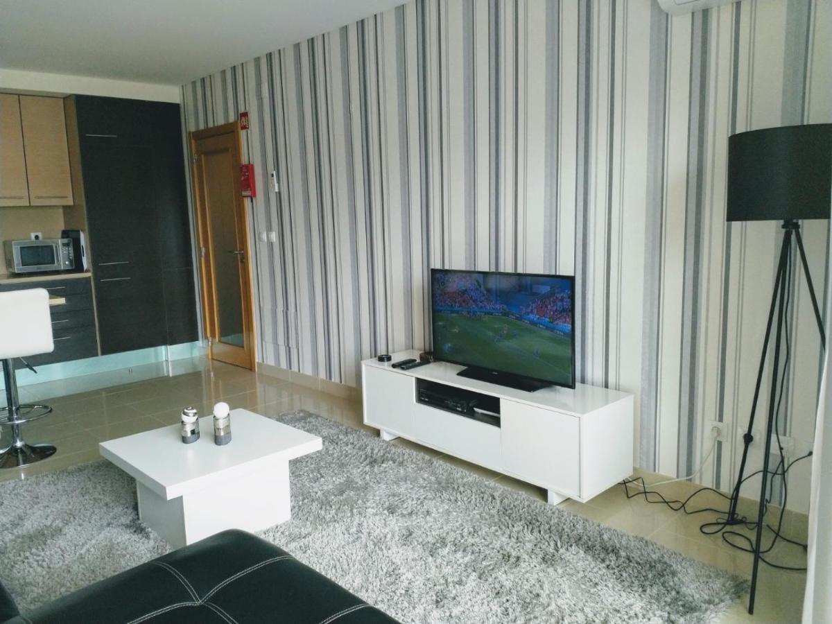 Apartamento T2 Eucalipto 2A Olhos de Agua  Buitenkant foto
