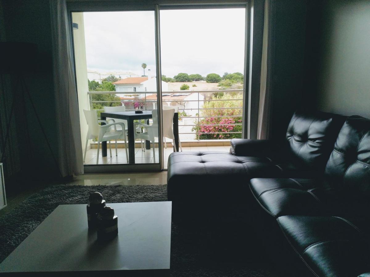 Apartamento T2 Eucalipto 2A Olhos de Agua  Buitenkant foto